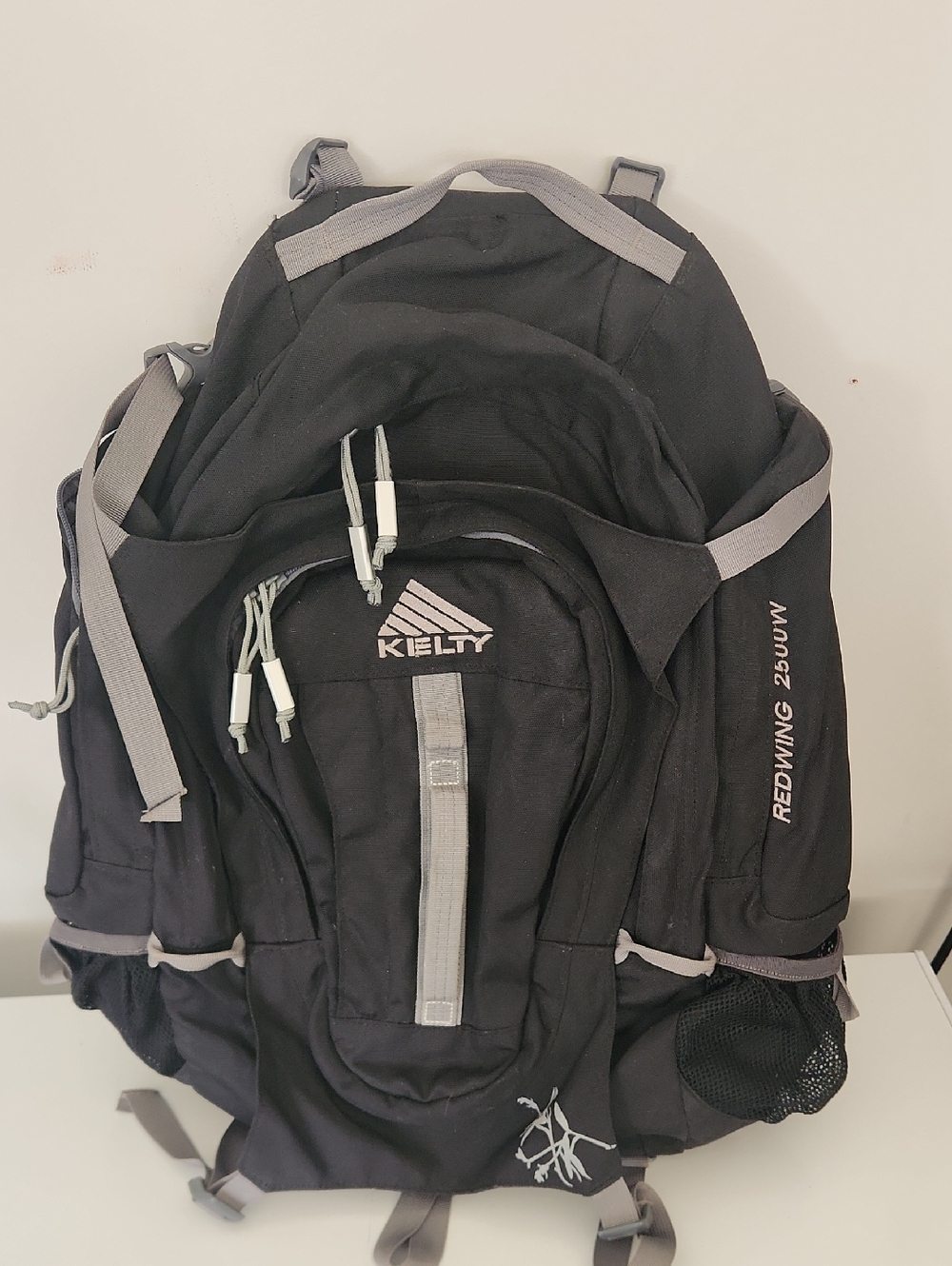 Kelty Redwing 2500W Black Men's Backpack